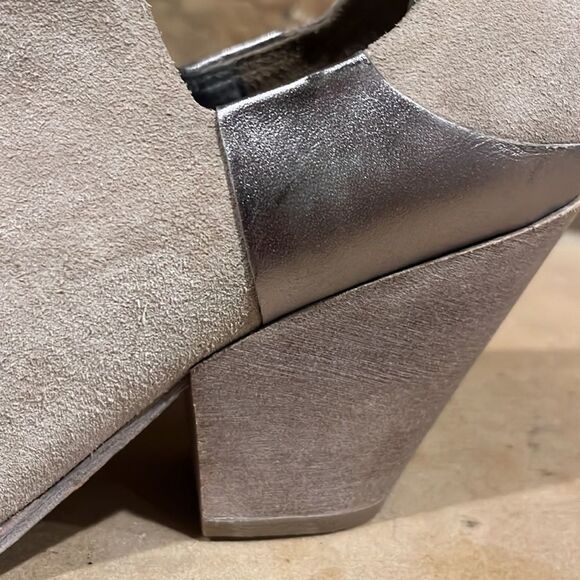 Sigerson Morrison Cathy Suede Point Toe Heeled Bootie - Picture 4 of 9